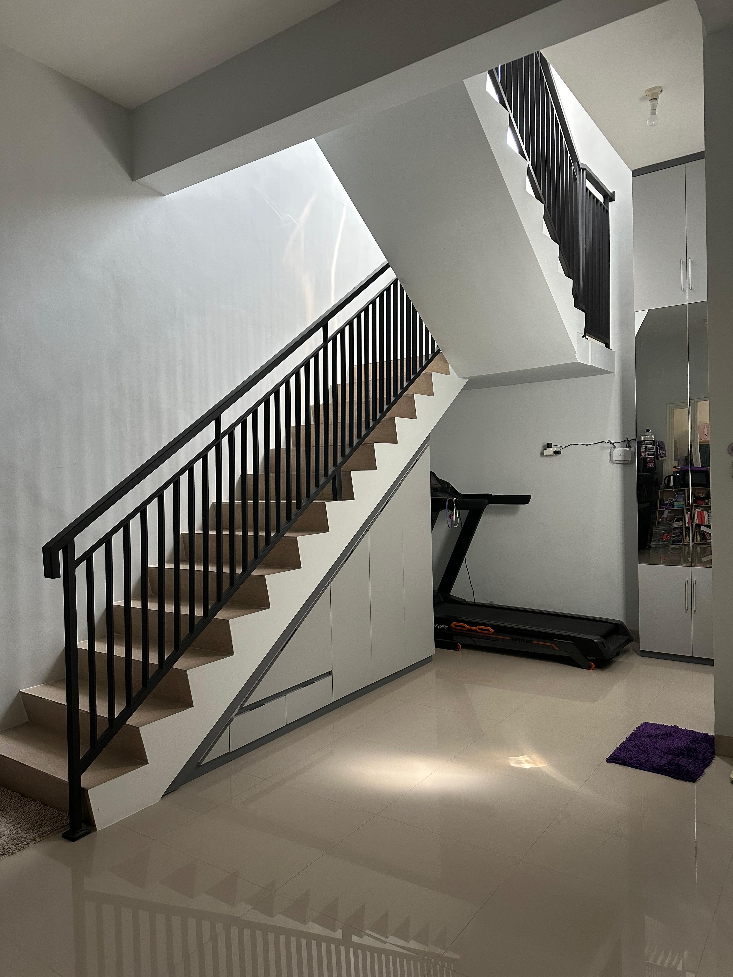 Dijual Rumah 2 Lt Siap Huni di Jalan Nginden Intan Timur, Surabaya Timur - Thumbnail 3