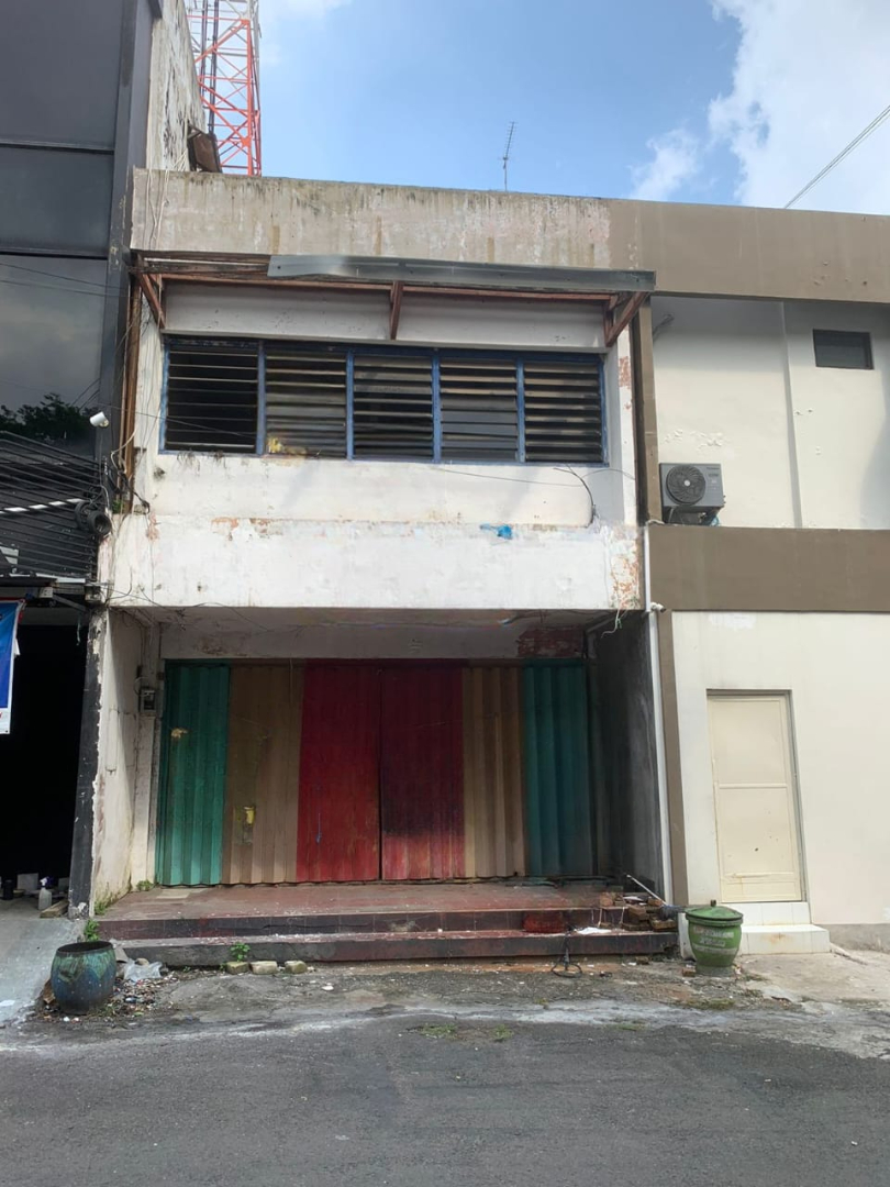 Dijual/Disewakan Ruko Komersial di Jalan Darmo Park 1, Surabaya Barat - Image 1
