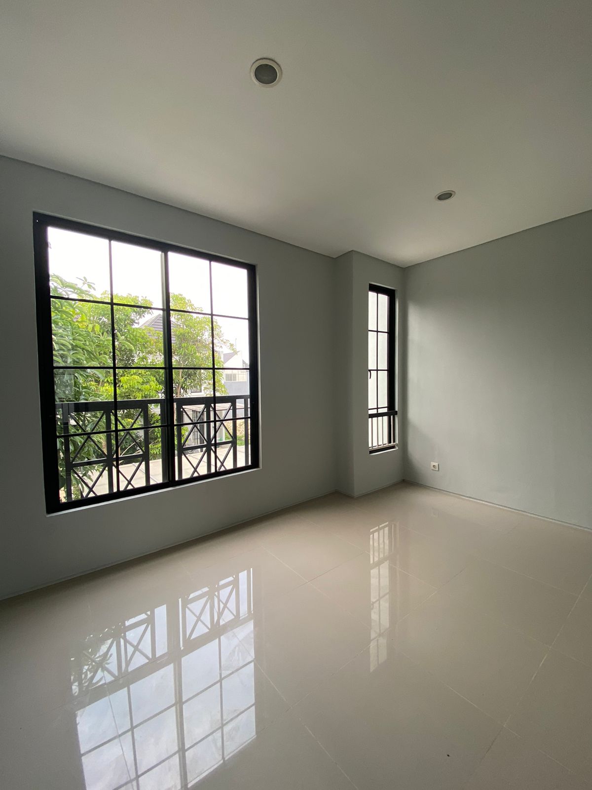 Dijual Rumah Minimalis di Oakwood Park, Citraland Utama Surabaya Barat (bbal) - Thumbnail 4