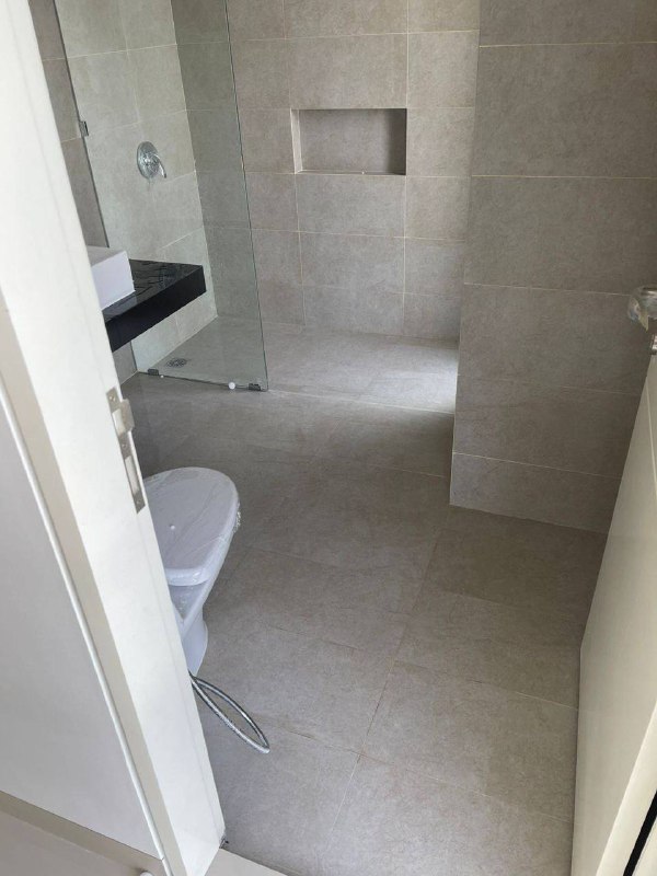 Dijual Rumah Gress Modern di Citraland The GreenLake Surabaya Barat - Thumbnail 3