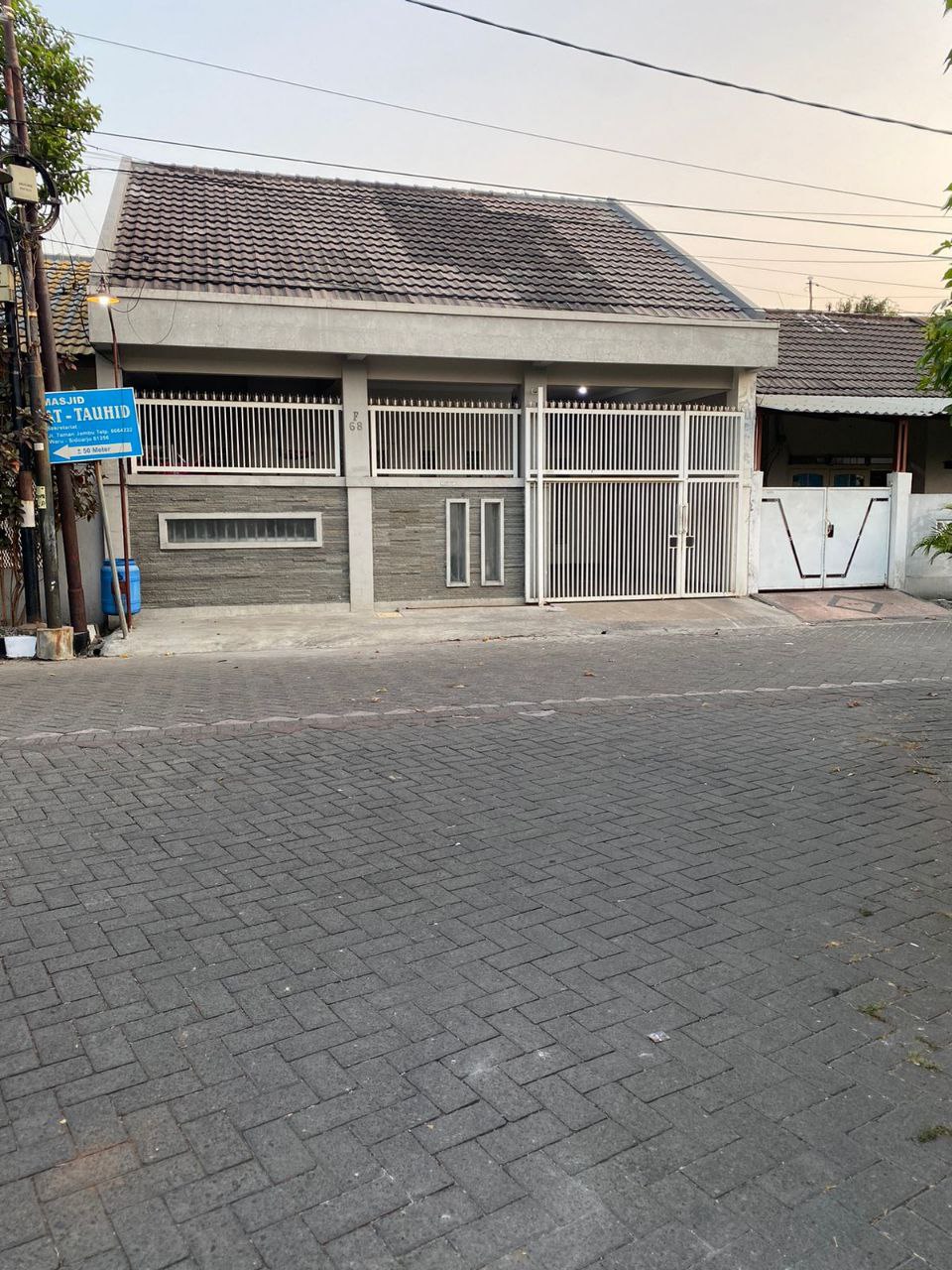 Dijual Rumah Minimalis Lokasi Strategis di Perumahan Pondok Tjandra Indah Sidoarjo - Image 1