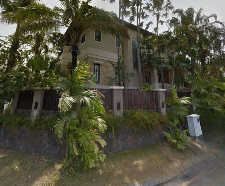 Disewakan Rumah Usaha Strategis di Kawasan Premium Puri Widya Kencana Citraland Surabaya Barat - Image 1