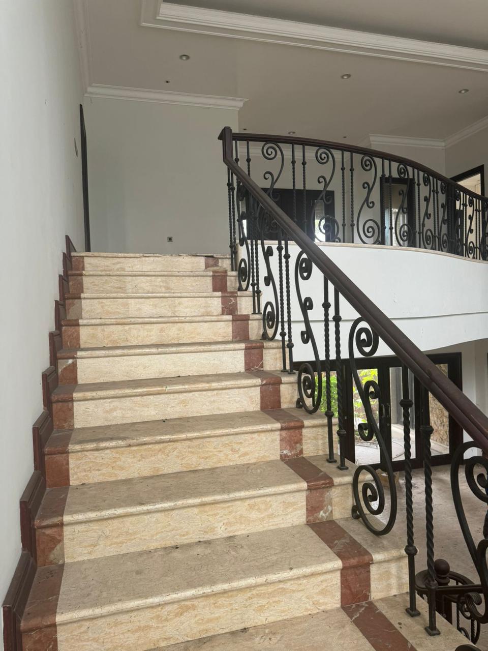 Disewakan Rumah Usaha Strategis di Kawasan Premium Puri Widya Kencana Citraland Surabaya Barat - Thumbnail 5