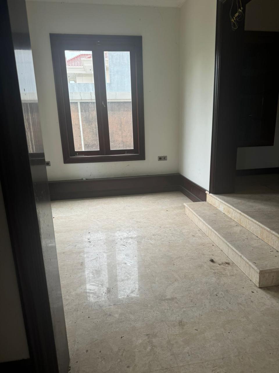 Disewakan Rumah Usaha Strategis di Kawasan Premium Puri Widya Kencana Citraland Surabaya Barat - Thumbnail 6