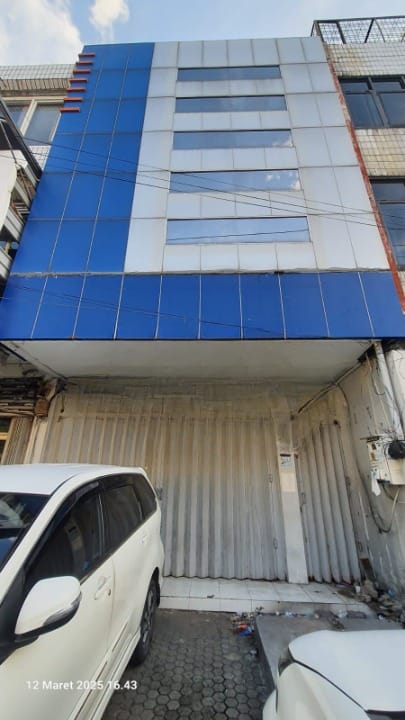 Disewakan Ruko 3 Lantai Siap Huni di Raden Saleh Surabaya Utara - Thumbnail 2