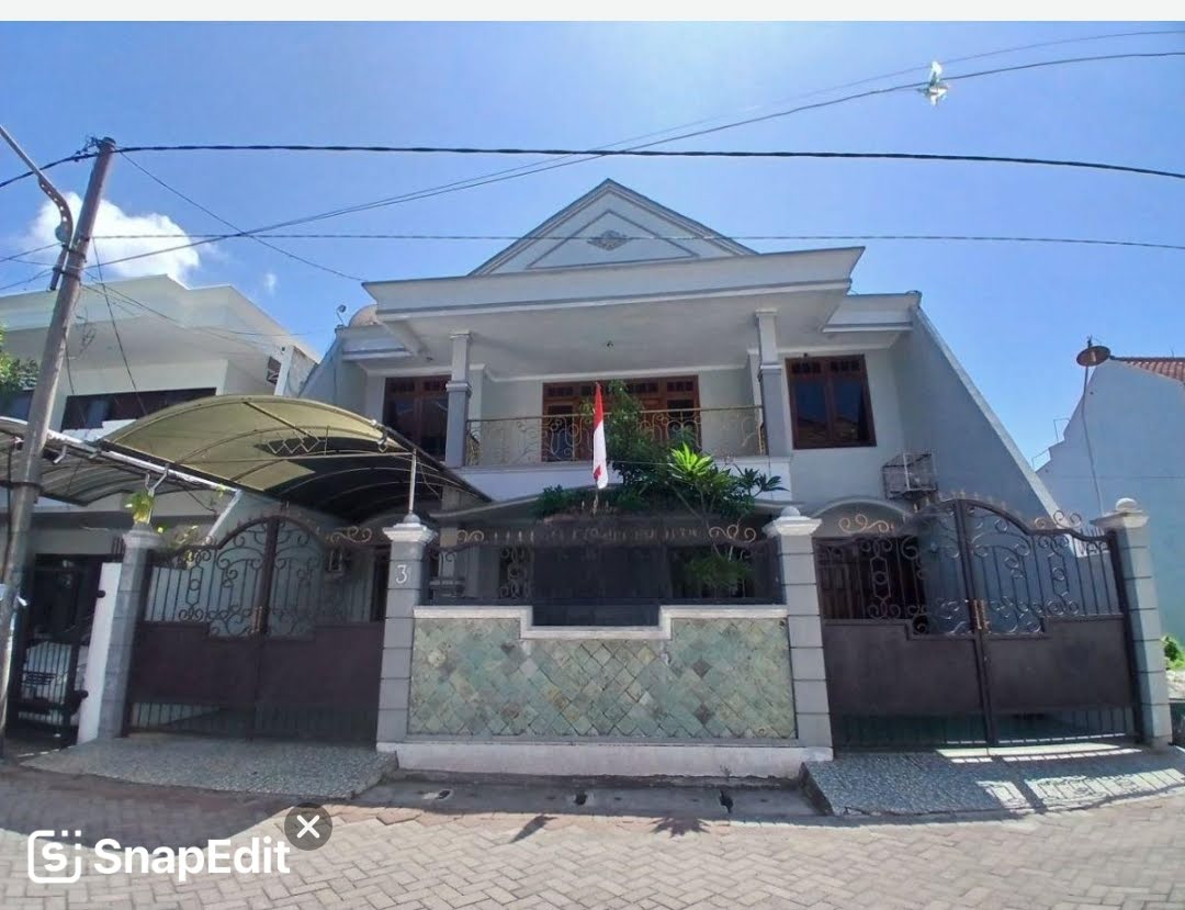 Disewakan Rumah Luas 2 Lantai di Mojoklanggru Surabaya Timur - Image 1