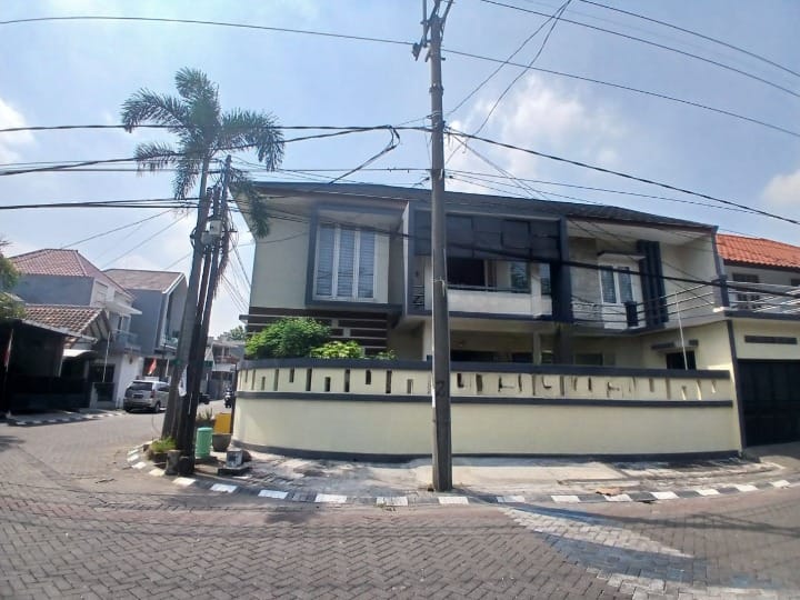 Dijual Atau Sewa Posisi Hook di Pratama Wiyung Surabaya Barat - Image 1
