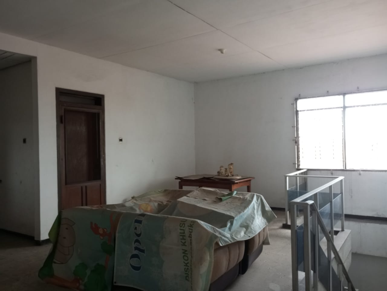 Disewakan Ruko di Lokasi Strategis di Pasar Kembang Surabaya Pusat - Image 1