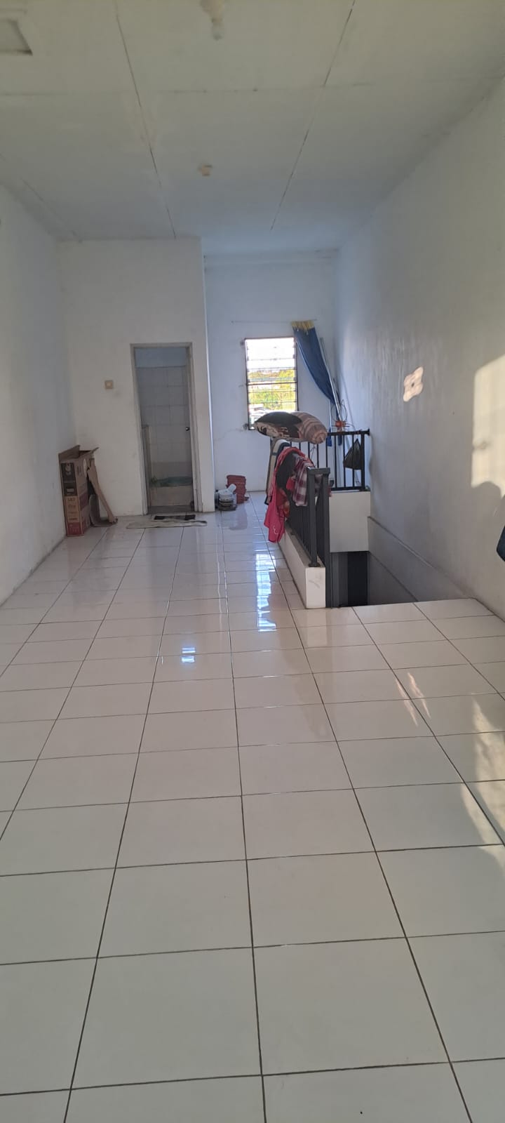 Dijual Ruko Strategis di Jalan Raya Wisma Lidah Kulon Surabaya Barat - Thumbnail 3