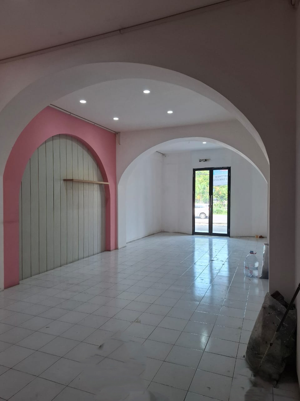 Disewakan Ruko Komersial 3 Lantai di Jemursari Surabaya Selatan - Image 1