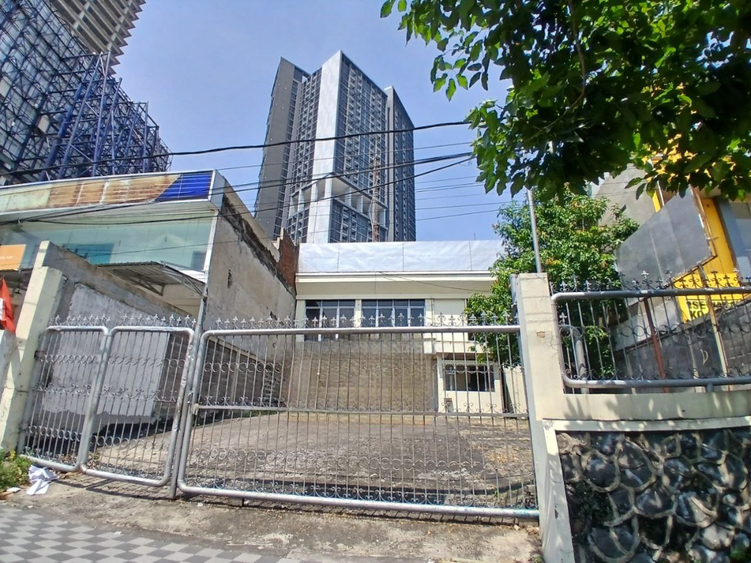 Dijual atau Disewakan Gedung Komersial Jl. HR. Muhammad Surabaya Barat - Image 1