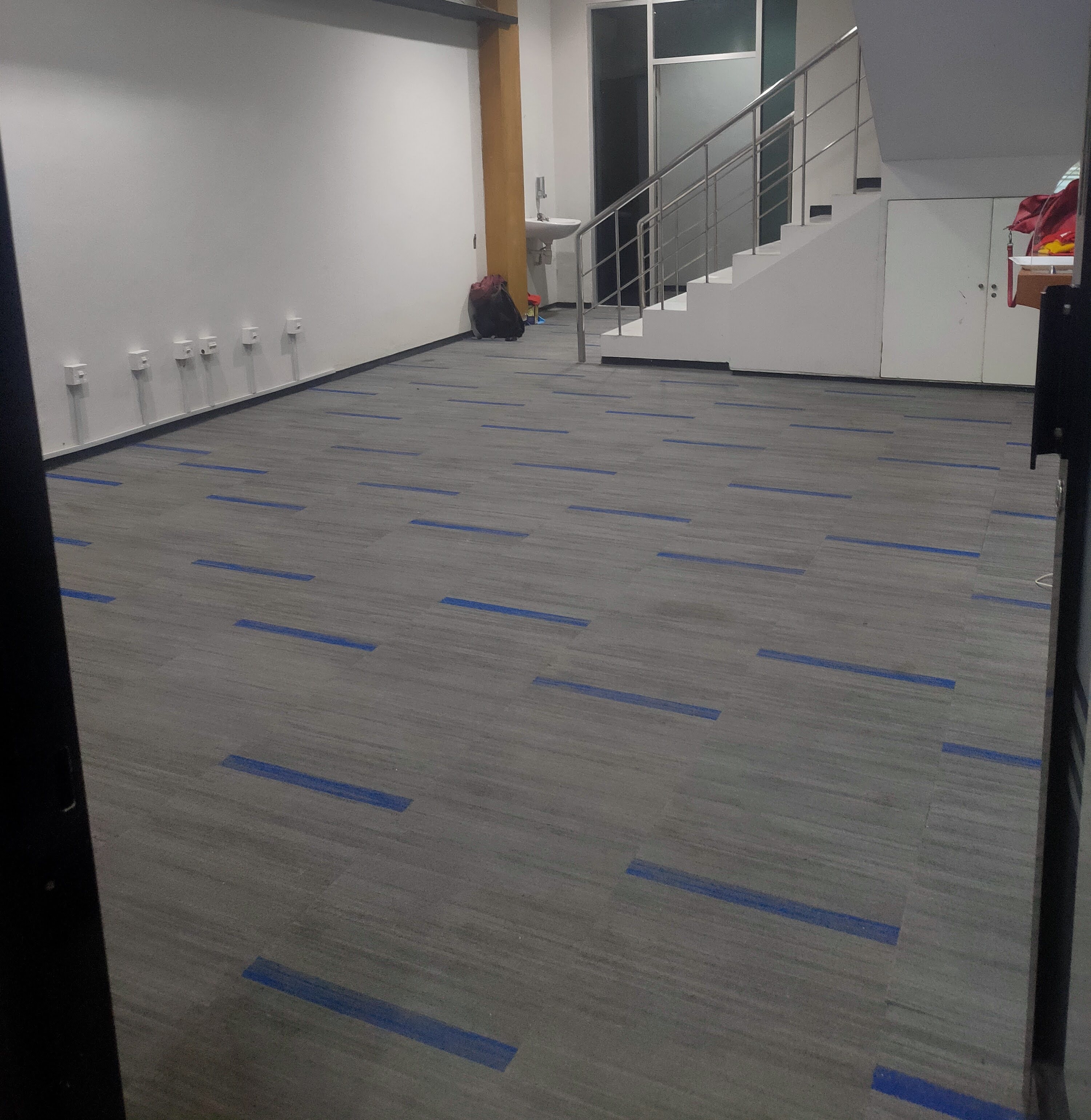 Disewakan Ruko Strategis Nol Jalan Raya Diponegoro Surabaya Pusat - Image 1