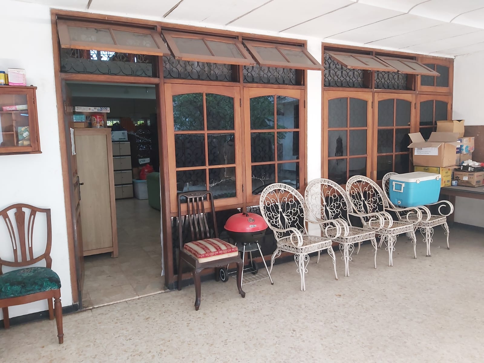 Jual Rumah Nyaman Lokasi Strategis 2 Lantai di Manyar Kartika Surabaya Pusat - Thumbnail 2