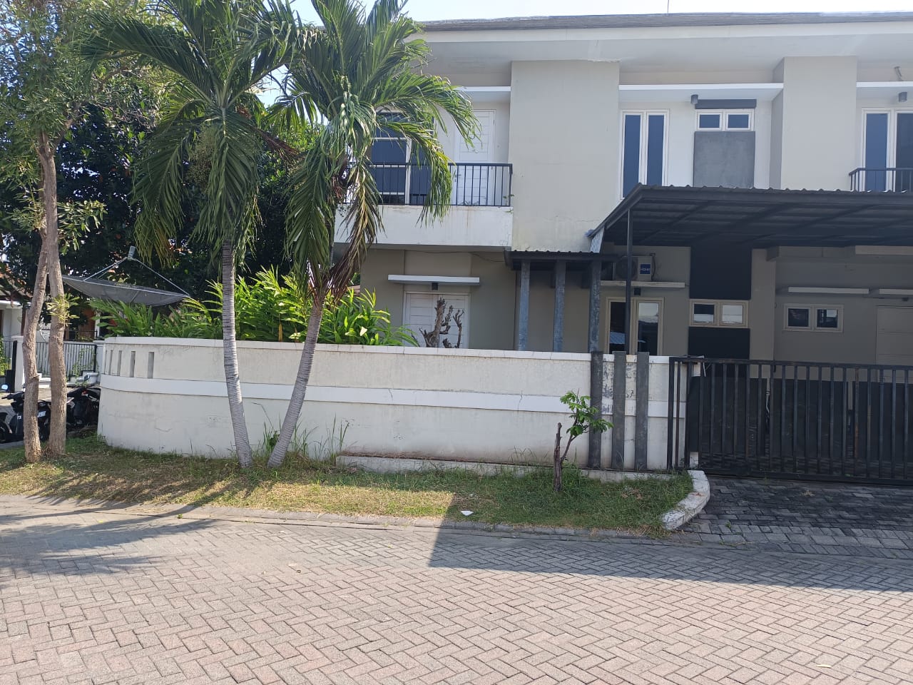 Dijual Rumah Siap Huni di Citraland Utama Surabaya Barat - Image 1