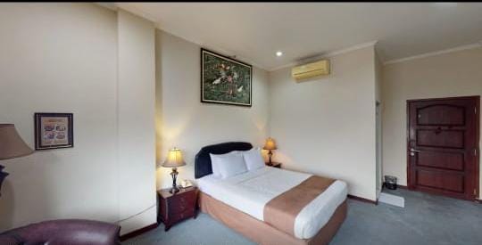 Jual Hotel Bintang 2 Aktif di Jalan Demak  Surabaya Utara - Thumbnail 3