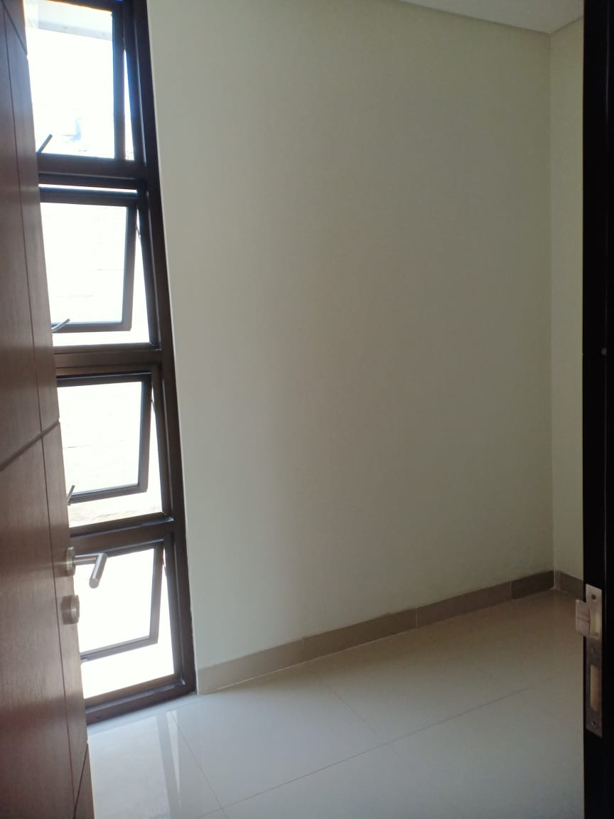 Jual Rumah Murah 2 Lantai Strategis di Shoji Land Candi Sidoarjo - Thumbnail 2