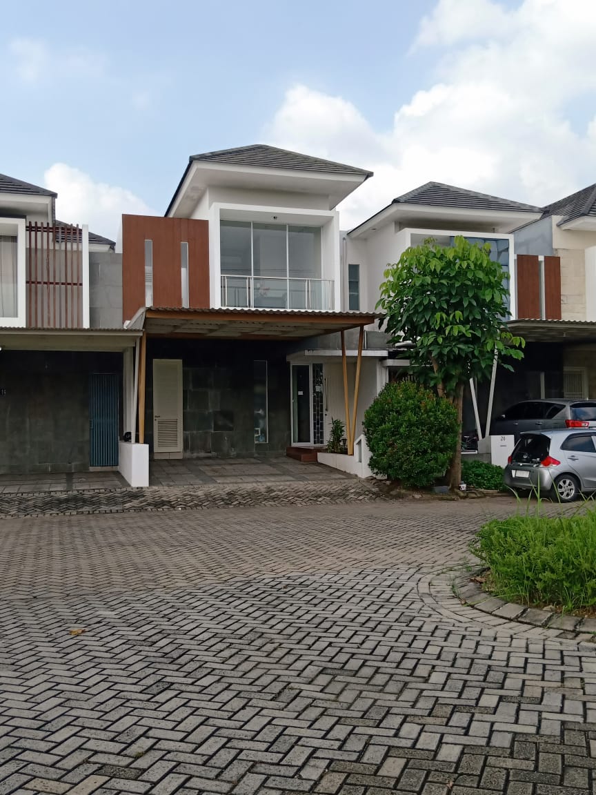 Dijual Rumah Siap Huni di Royal Residence Surabaya Barat - Image 1