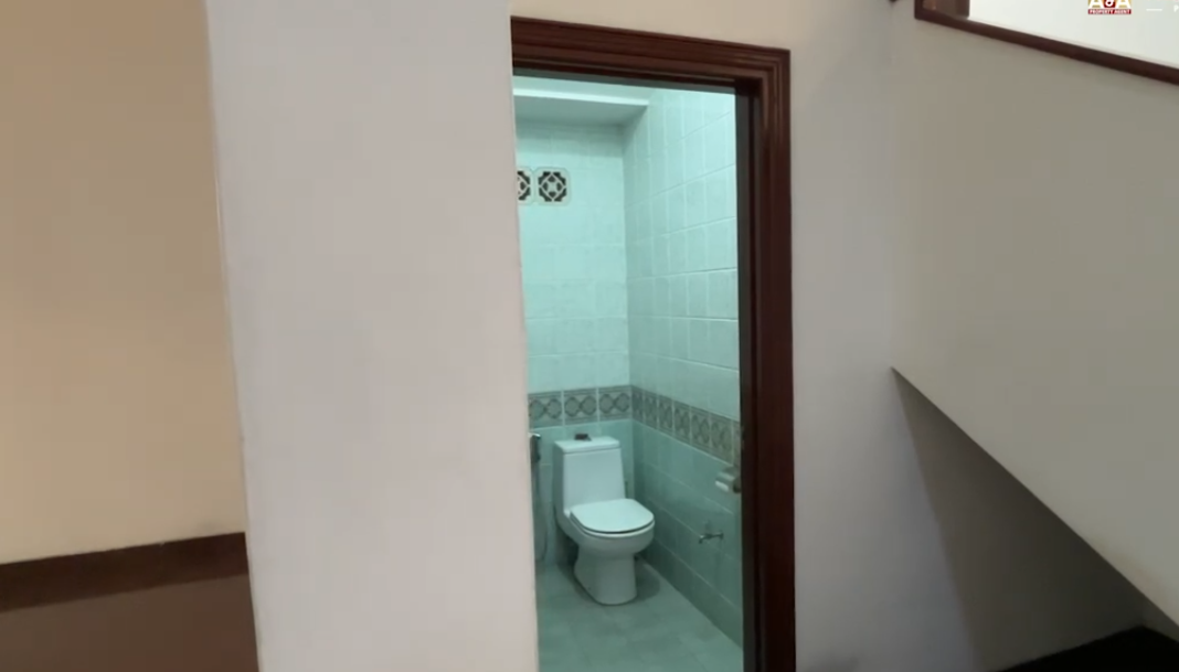 Disewakan Rumah Minimalis Eksklusif di Kawasan Prestisius Graha Family Surabaya Barat - Thumbnail 2