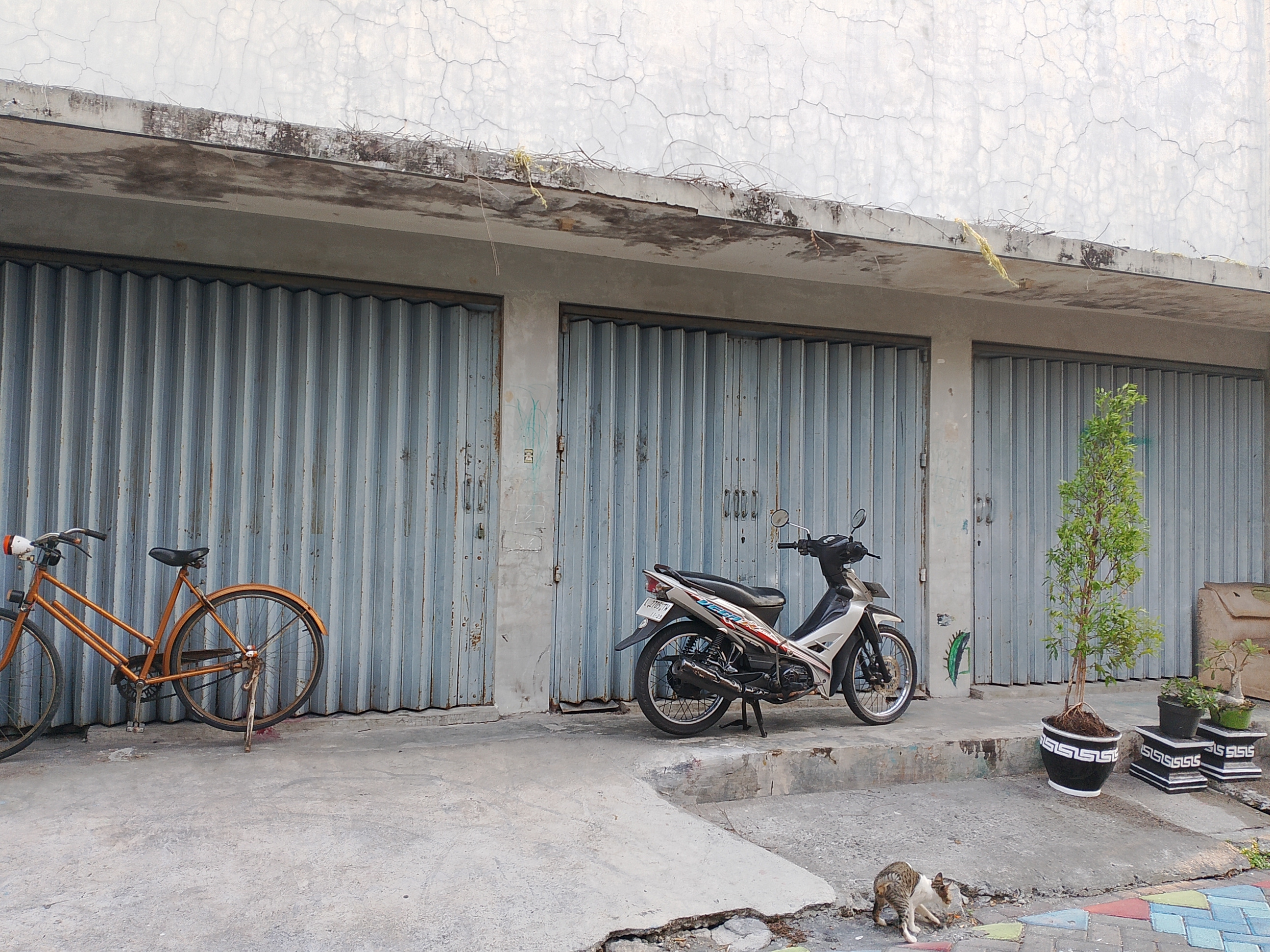 Disewakan Gudang Strategis di Lidah Wetan Surabaya Barat - Image 1