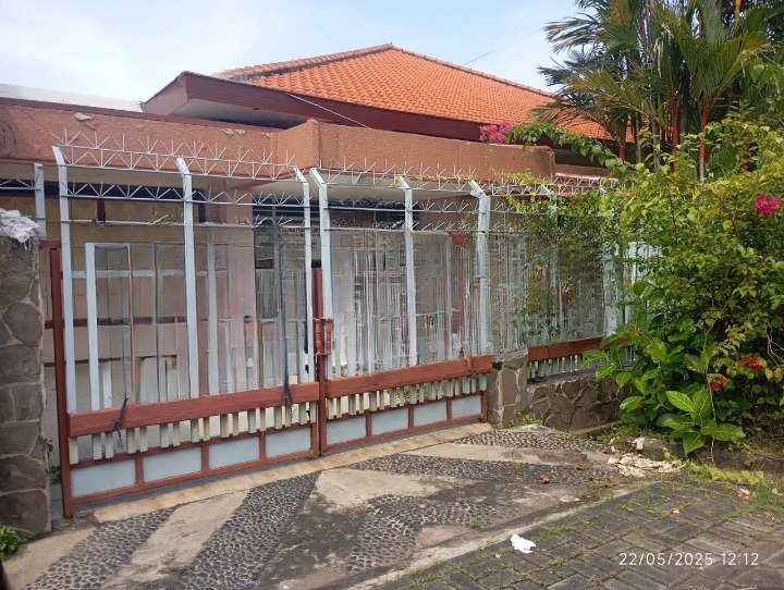 Dijual Rumah Mewah Strategis di Gayunggsari Surabaya Selatan - Image 1