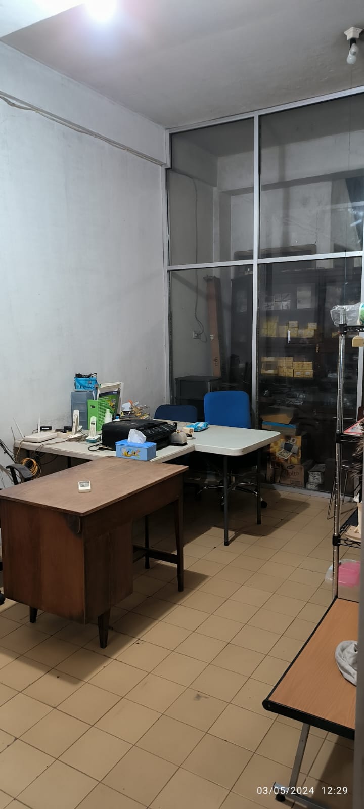 Dijual / Disewakan Ruko 3 Lantai Lokasi Strategis di Kedungdoro Surabaya Pusat - Thumbnail 2