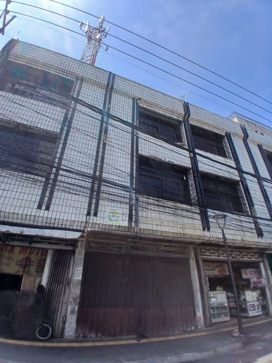 Dijual / Disewakan Ruko 3 Lantai Lokasi Strategis di Kedungdoro Surabaya Pusat - Image 1