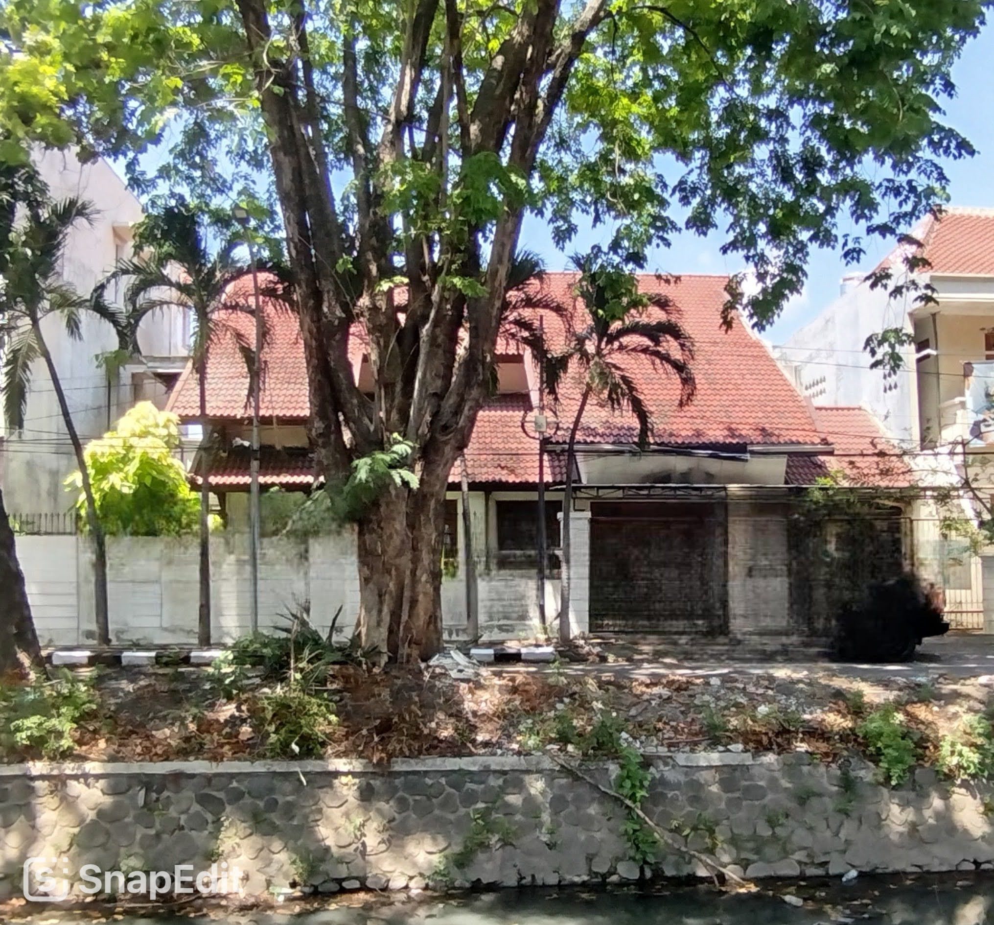 Dijual Rumah 2 Lantai di Jemur Andayani Surabaya Selatan - Image 1