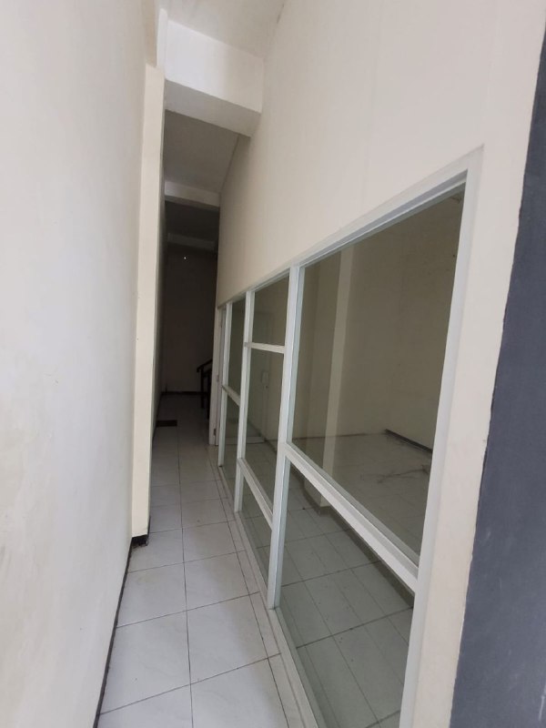 Dijual/Disewakan Ruko di Sentra Kencana Jl. Bung Tomo Siap Pakai Surabaya Timur - Image 1