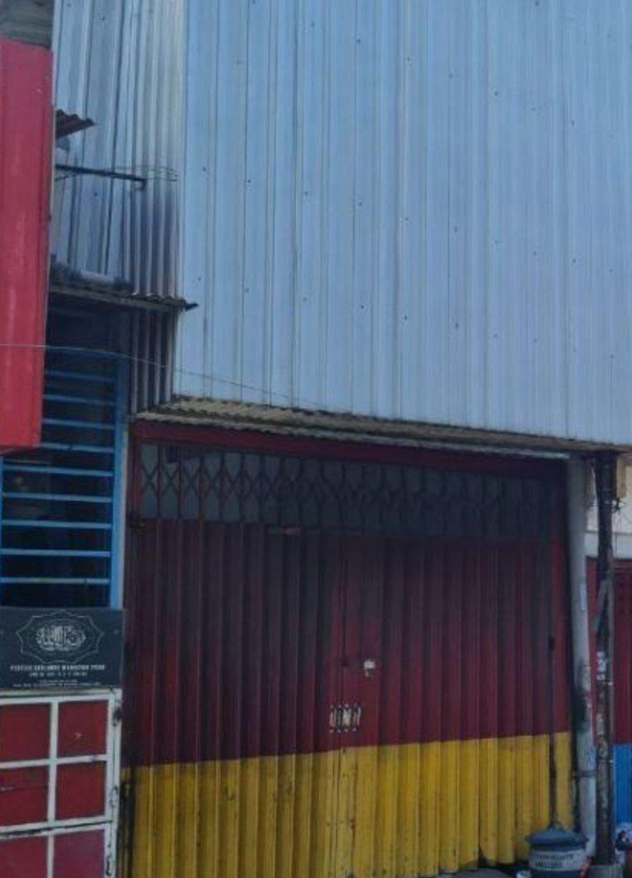 Disewakan Ruko Strategis 0 di Jalan Raya Gunungsari Surabaya Barat - Image 1