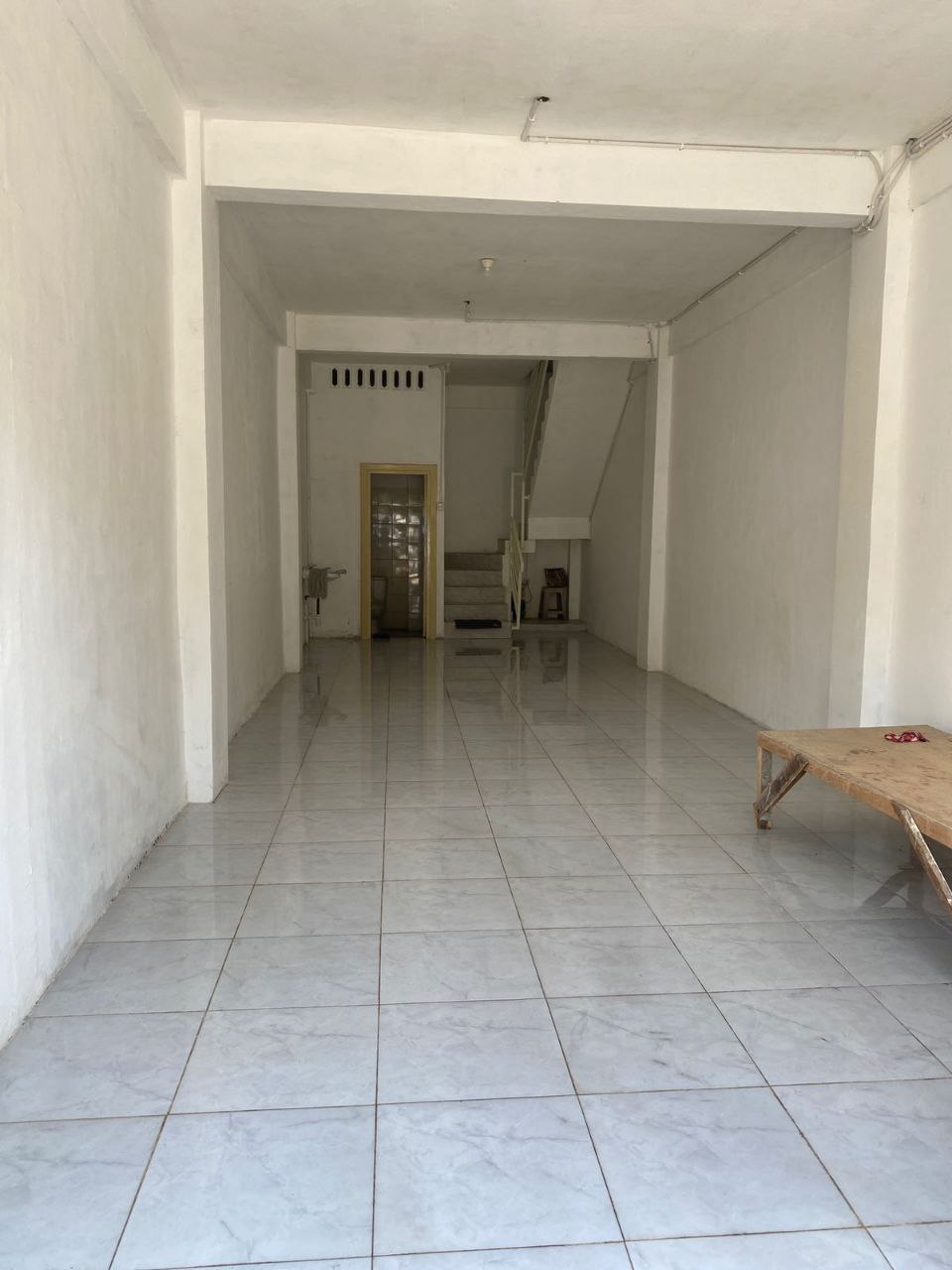 Disewakan Ruko di Raya Taman Asri - Pondok Candra (Pocan) Surabaya Timur - Image 1