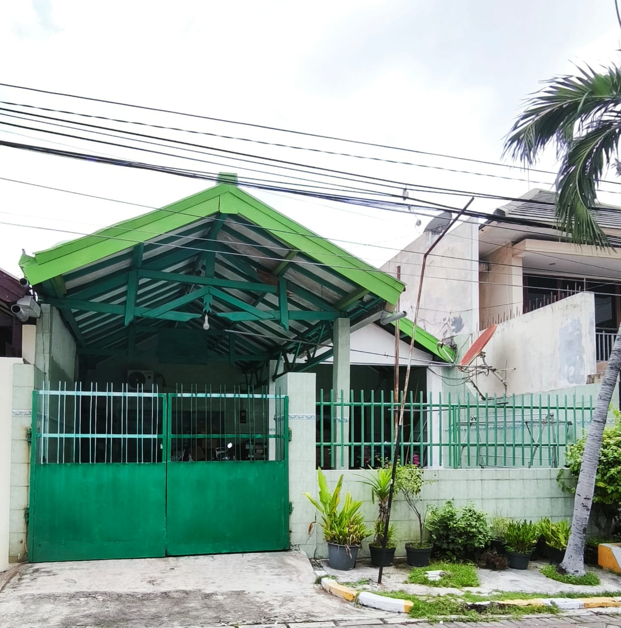 Jual Rumah Hitung Tanah di Kupang Baru Surabaya Barat (bbal) - Image 1