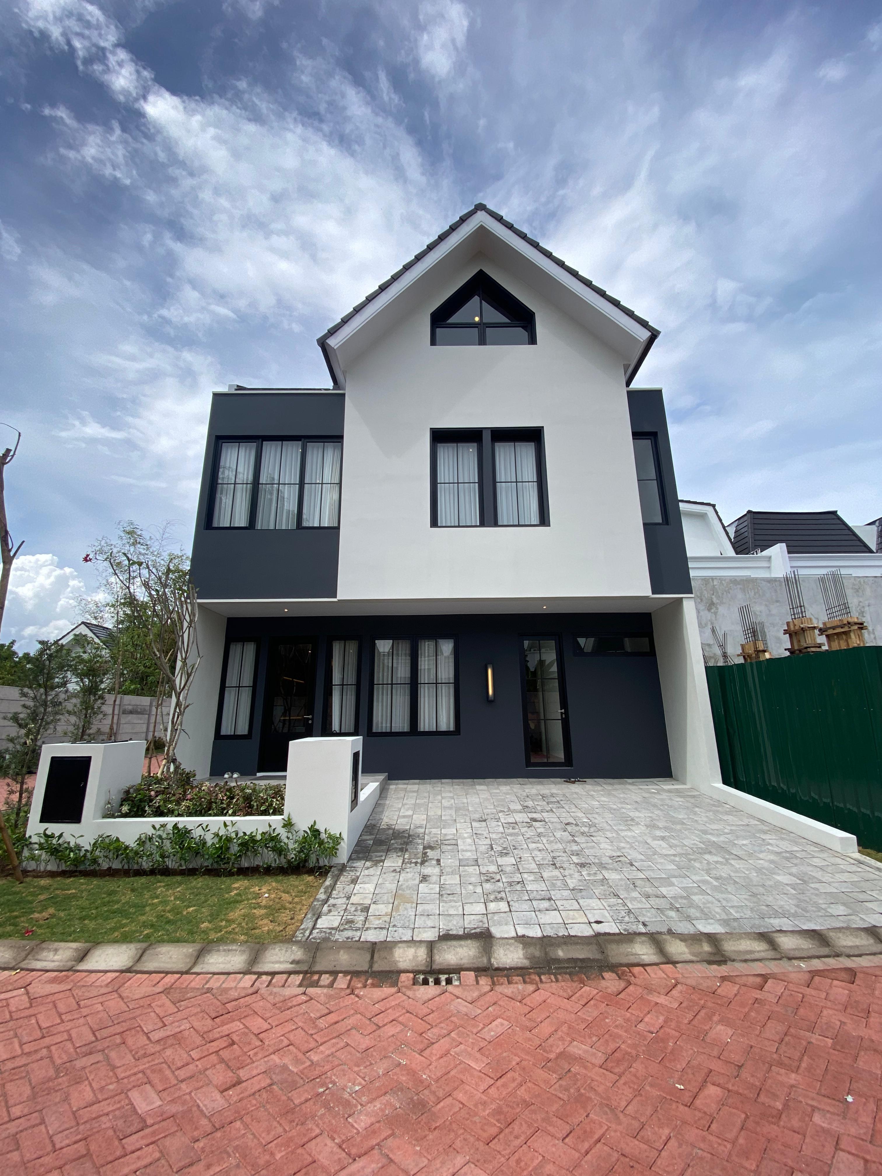 Dijual Rumah Baru Mewah di The White House Extension Dian Istana Surabaya Barat - Thumbnail 3