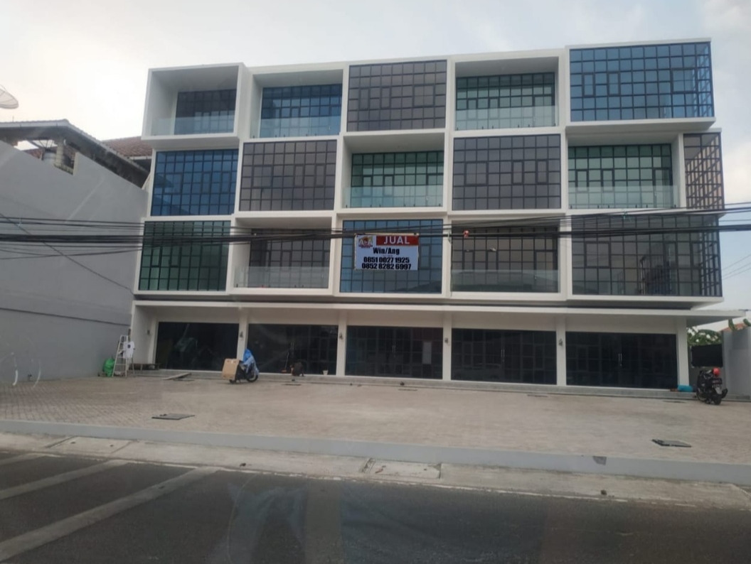 Dijual / Disewakan Ruko Baru di Jln Dinoyo Surabaya Pusat - Image 1