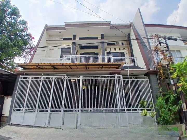 Dijual Rumah Nyaman dan Strategis di Wisma Lidah Kulon Surabaya Barat - Image 1