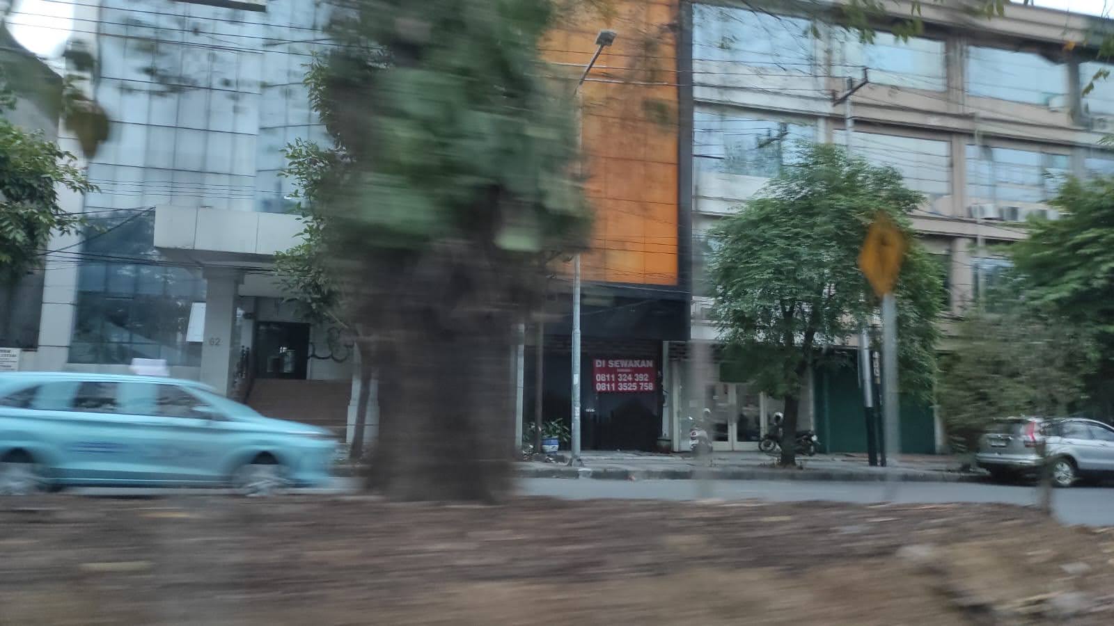 Disewakan Ruko Strategis di Satelit Town Square Surabaya Barat - Image 1