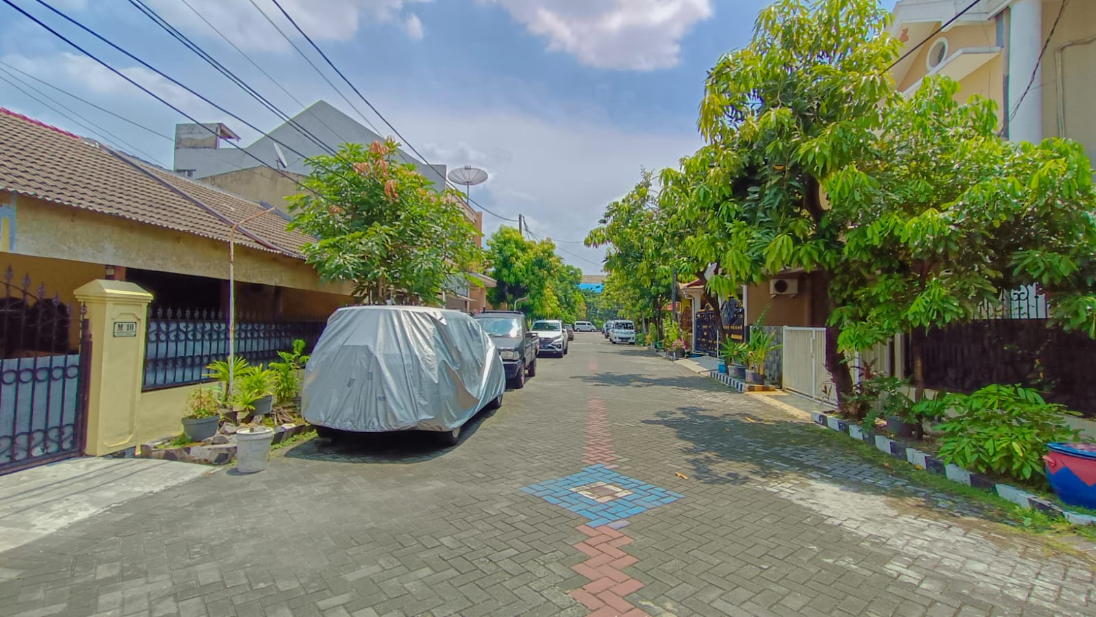 Dijual Rumah Nyaman dan Strategis di Taman Pondok Indah Surabaya Barat - Thumbnail 4