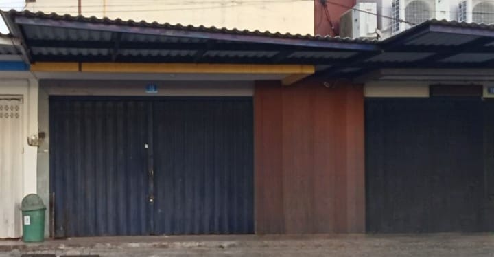 Dijual Ruko Strategis Siap Huni Lokasi di Jambangan Surabaya Selatan - Image 1
