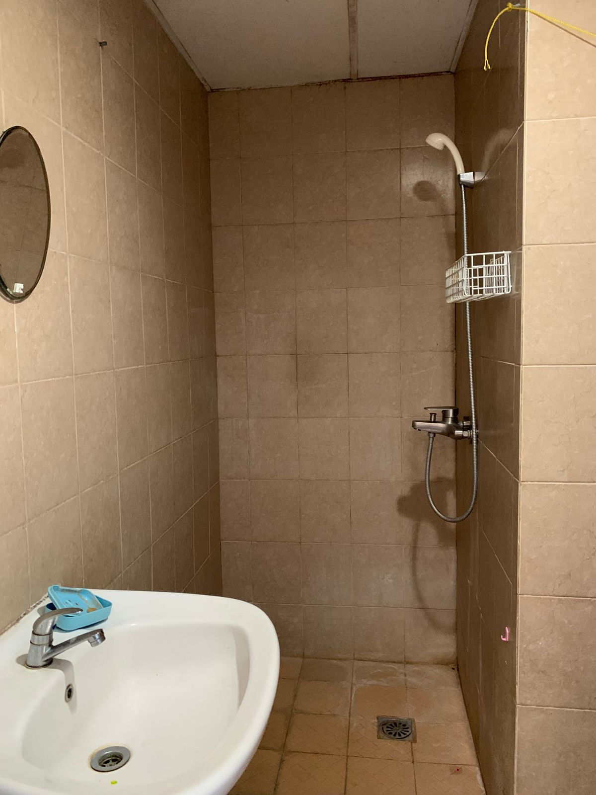 Dijual / Disewakan Apartement Metropolis Raya Tenggilis Surabaya Timur – Lantai 7 View Kolam - Thumbnail 4