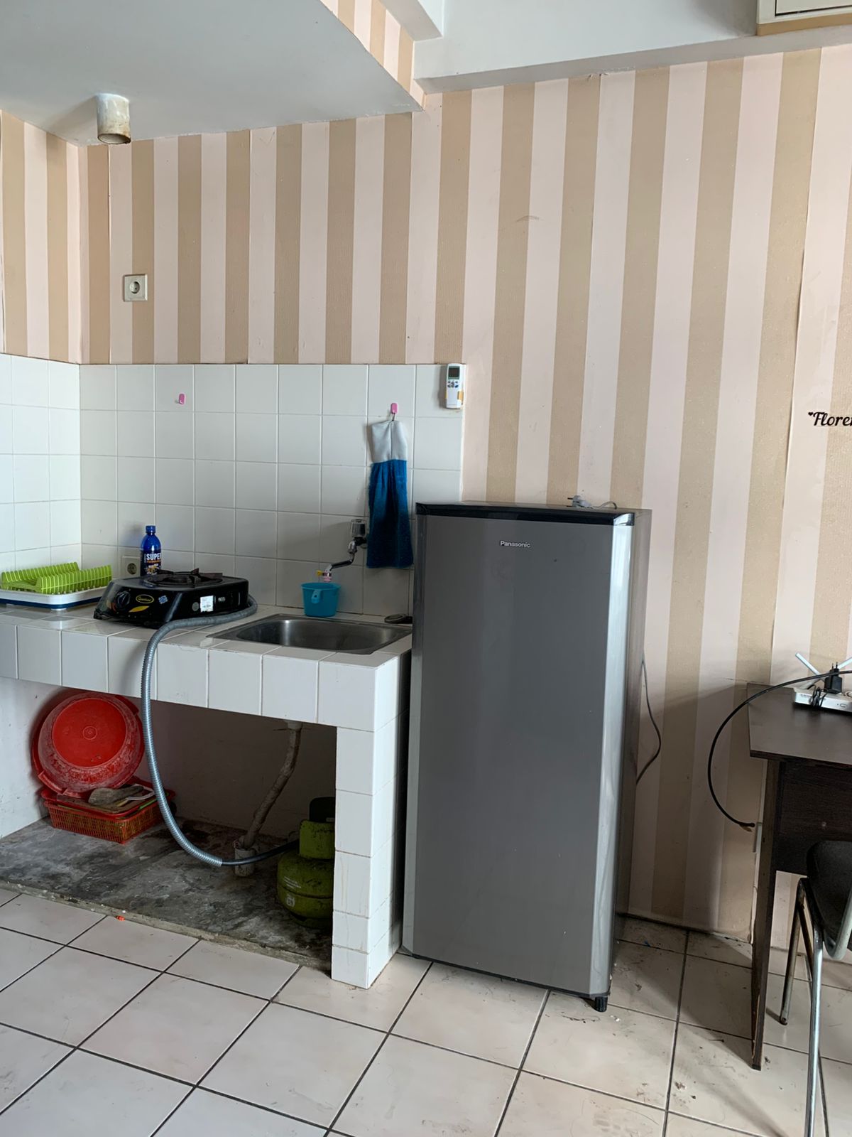 Dijual / Disewakan Apartement Metropolis Raya Tenggilis Surabaya Timur – Lantai 7 View Kolam - Thumbnail 3