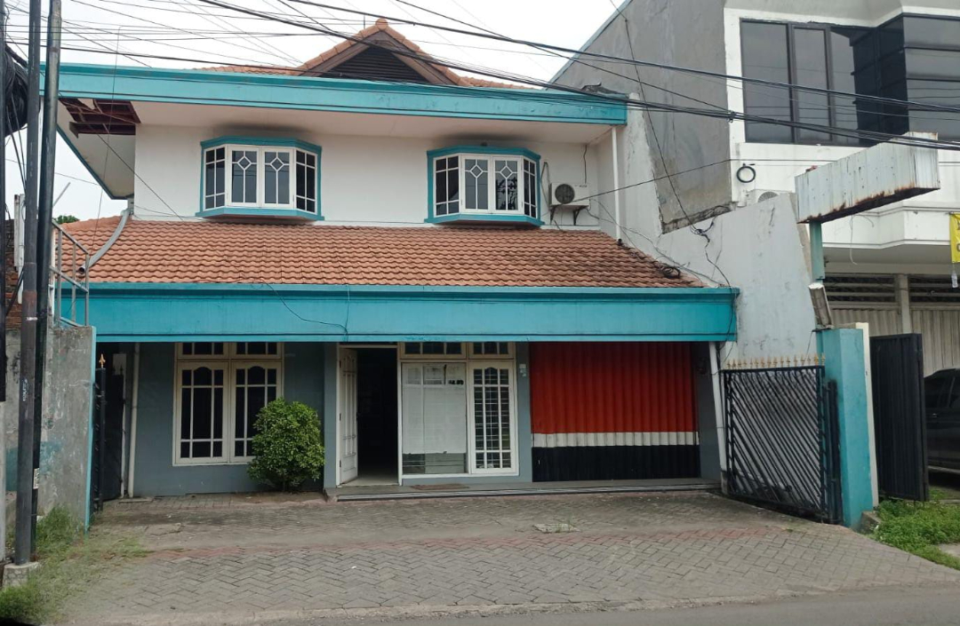 Dijual Rumah Mewah 2 Lantai di Jl. Darmo Indah Sari Surabaya Barat – Shm Hadap Selatan - Image 1