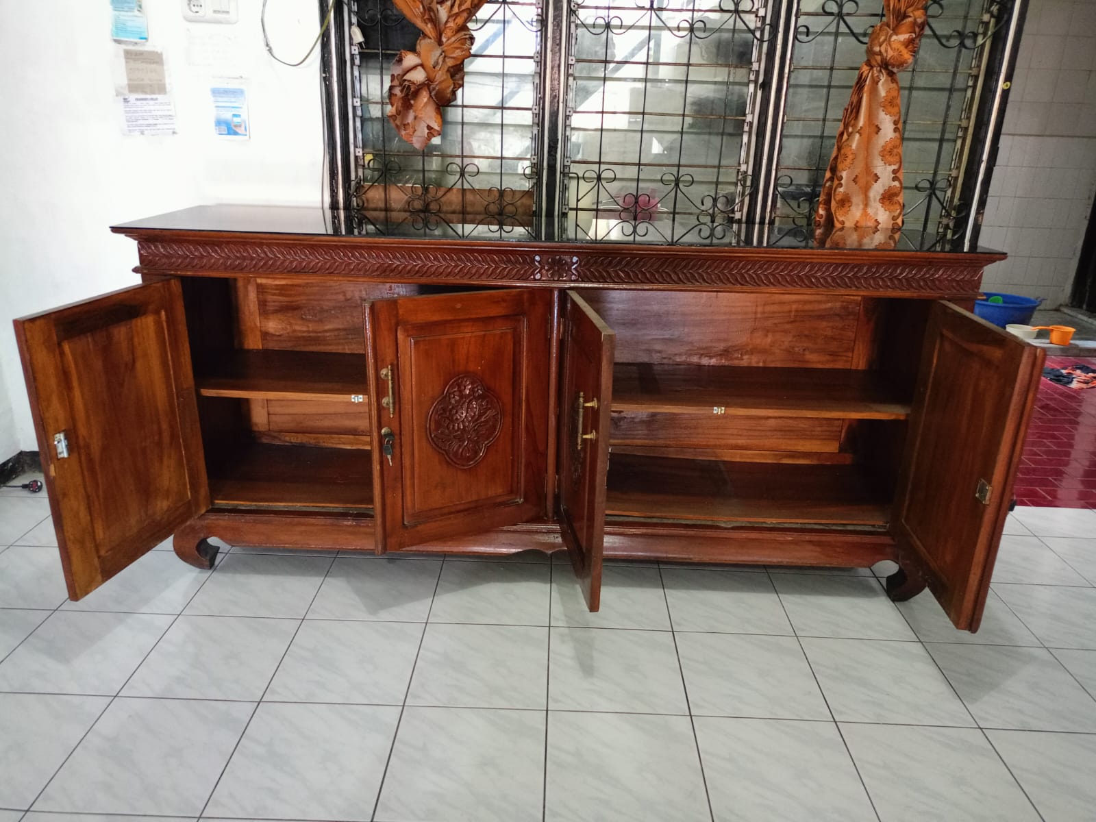 Jual/ Sewa Rumah Staregis di Menanggal Surabaya Selatan - Image 1