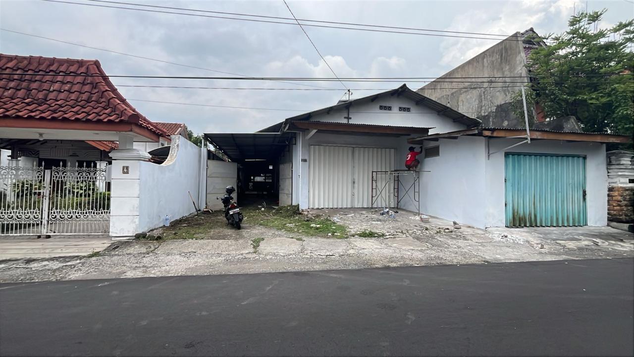Dijual Gudang Lokasi Strategis di Jombatan Jombang - Image 1