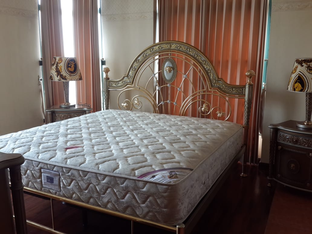 Disewakan Condominium di Graha Family Lantai 11 – Full Furnish View Golf Lokasi Premium Surabaya Barat - Thumbnail 3