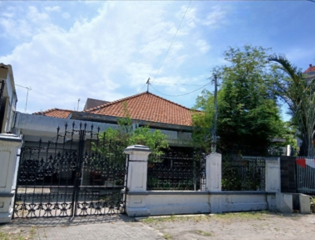 Dijual Rumah Strategis di Ketintang Surabaya Selatan - Image 1