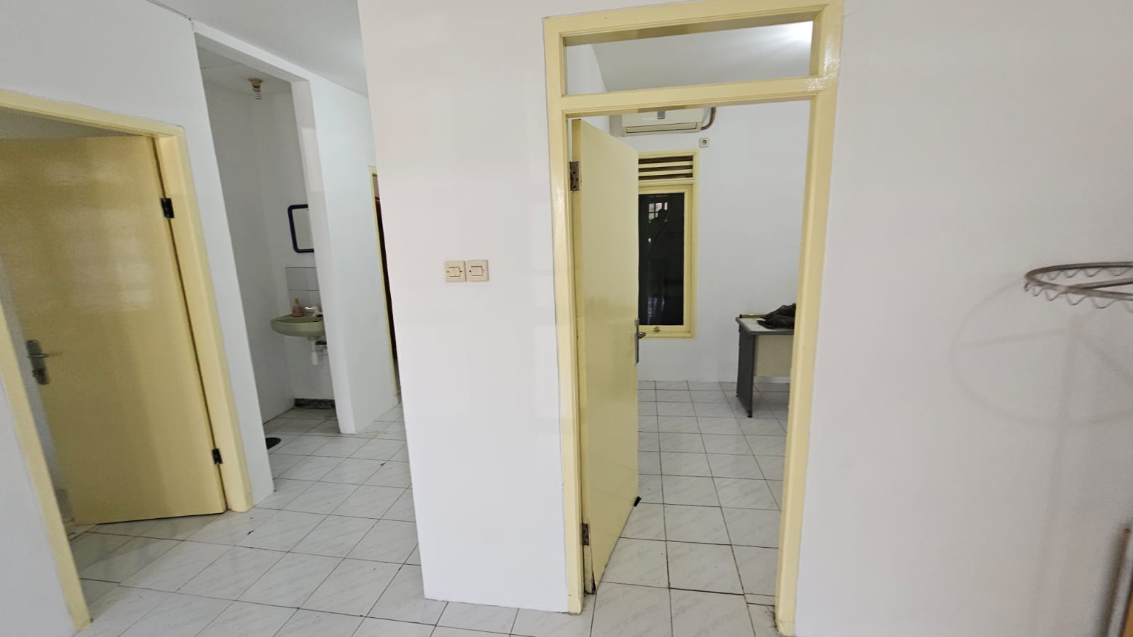 Dijual Rumah Nyaman dan Murah di Medokan Surabaya Selatan - Thumbnail 4