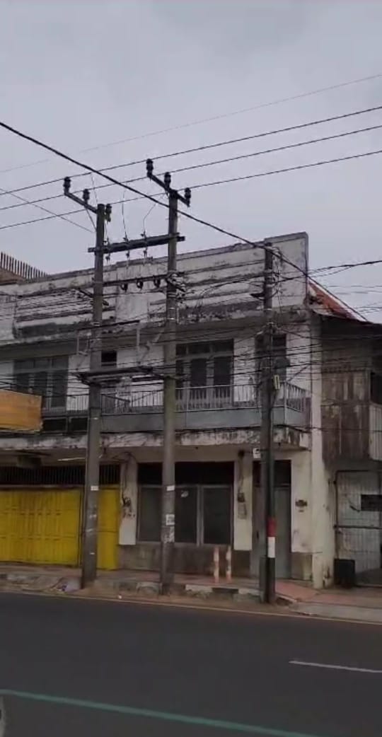 Jual Rumah Usaha Hitung Tanah di Trunojoyo Jember Kota Lokasi Komersial Strategis - Image 1