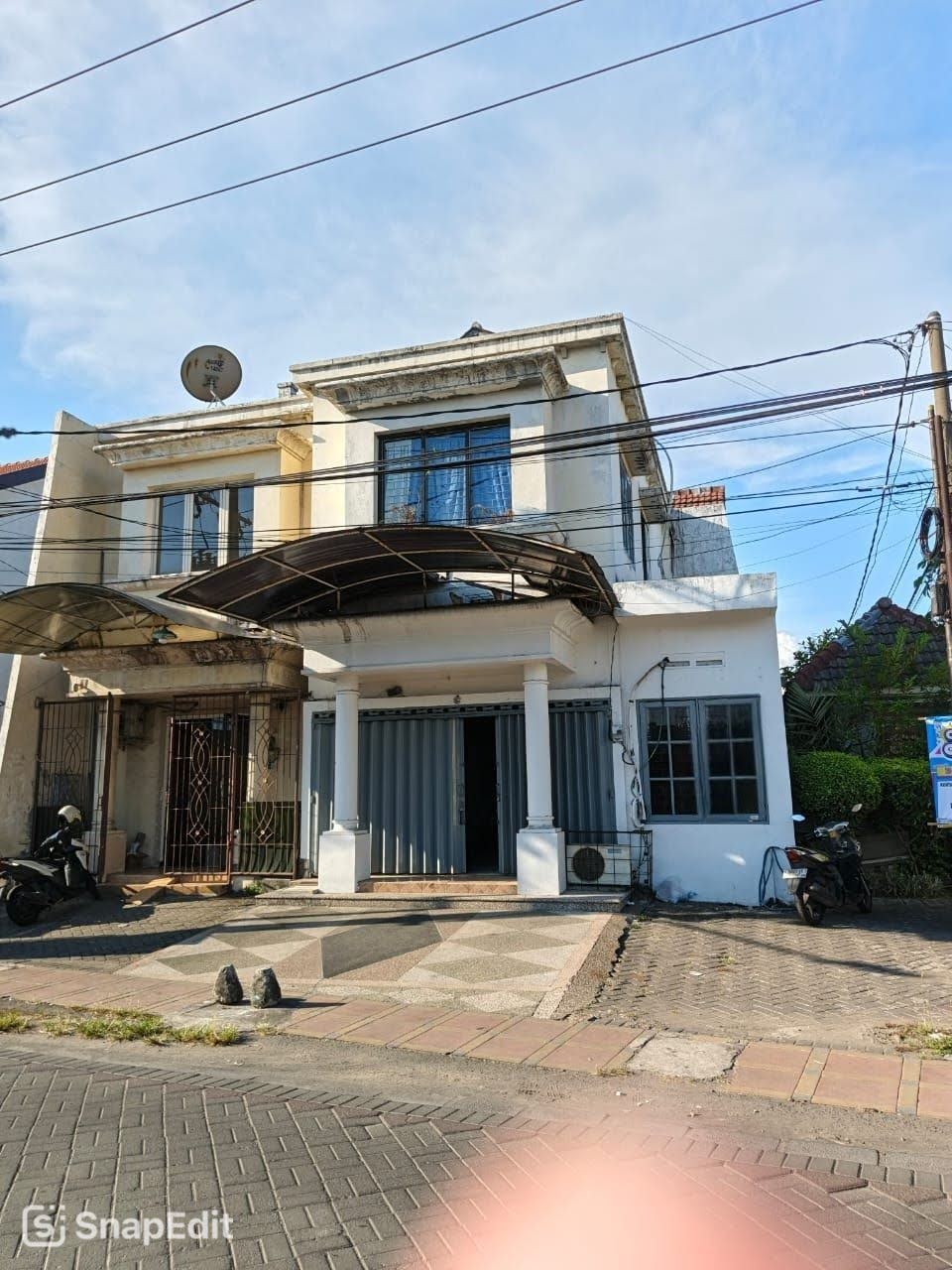 Dijual Ruko 2 Lantai Strategis di Kutisari Selatan Surabaya Selatan - Image 1