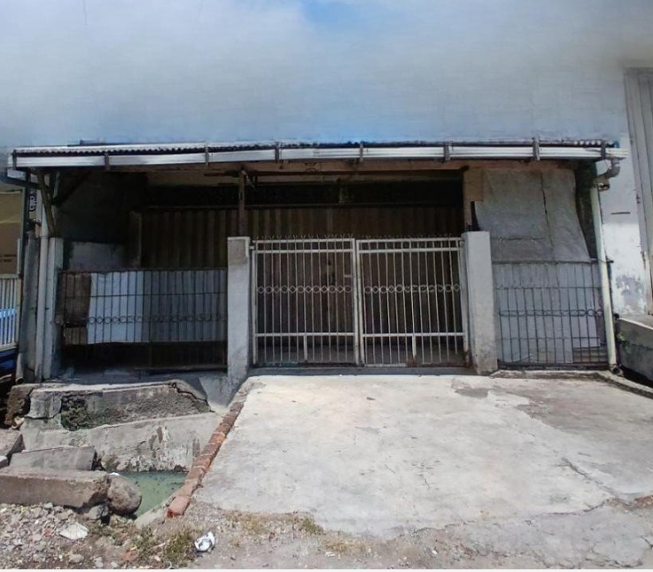 Jual Rumah Strategis di Kedungsari Surabaya Pusat - Image 1