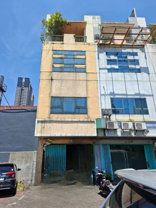 Dijual Ruko 4 Lantai di Mayjend Sungkono Surabaya Barat - Image 1