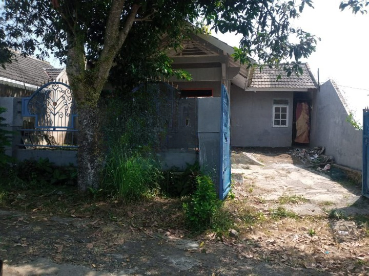 Dijual Rumah Luas di Jalan Iswahyudi Raya Kota Malang - Image 1